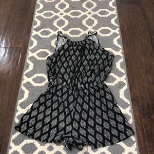 Cute romper Sz Xs